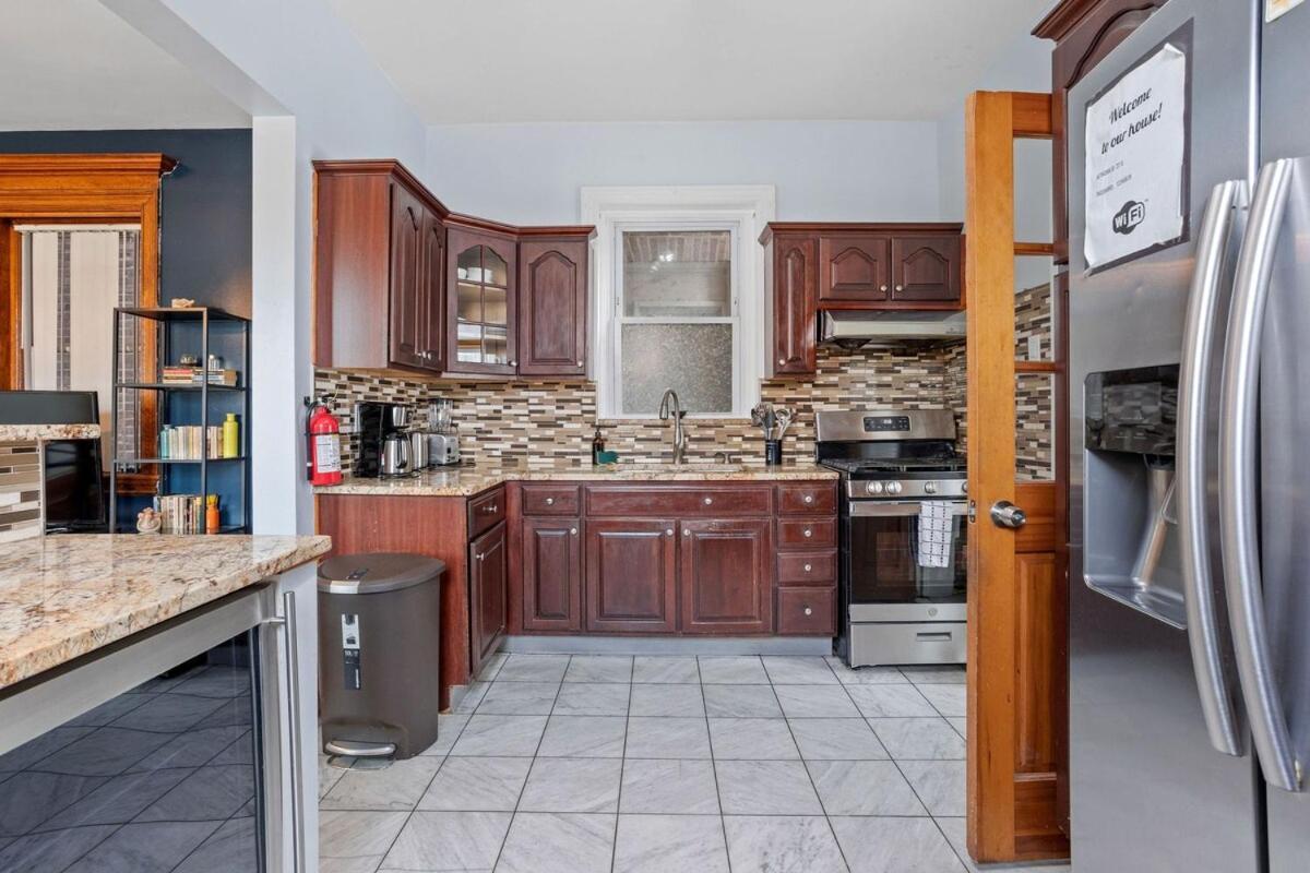 Luxury 8 Bedroom House, Steps To Tropicana, Beach And Boardwalk! Atlantic City Exterior photo