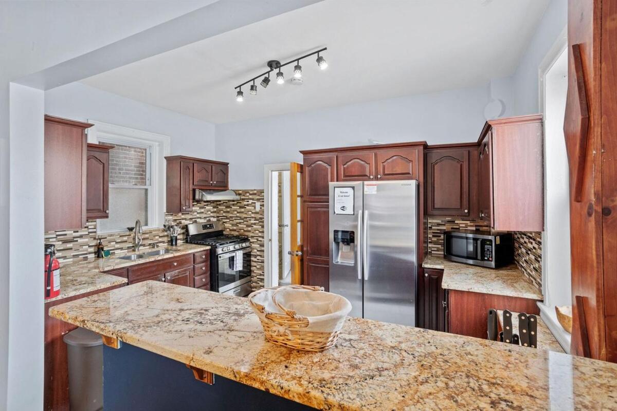 Luxury 8 Bedroom House, Steps To Tropicana, Beach And Boardwalk! Atlantic City Exterior photo